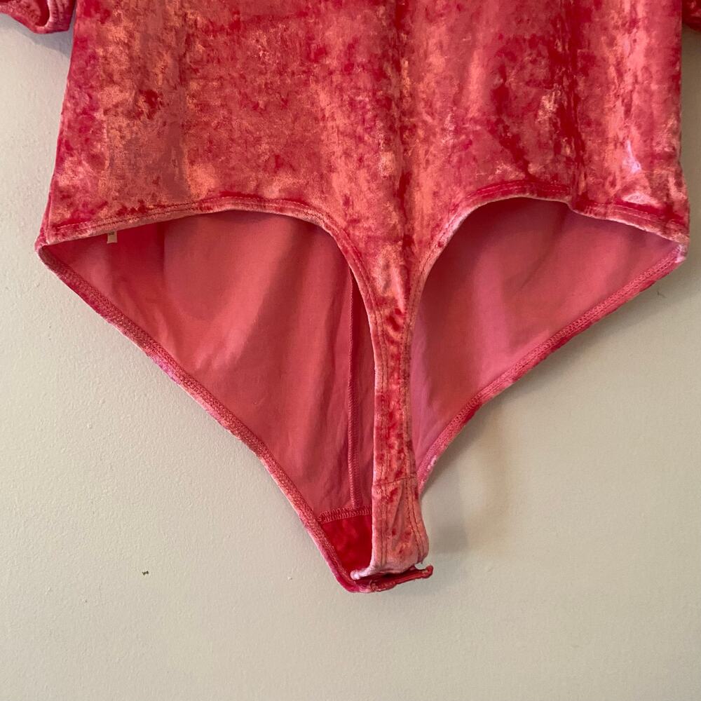 Free People Intimately Don't You Wish Pink Crushed Velvet Puff Sleeve Bodysuit - Picture 8 of 11